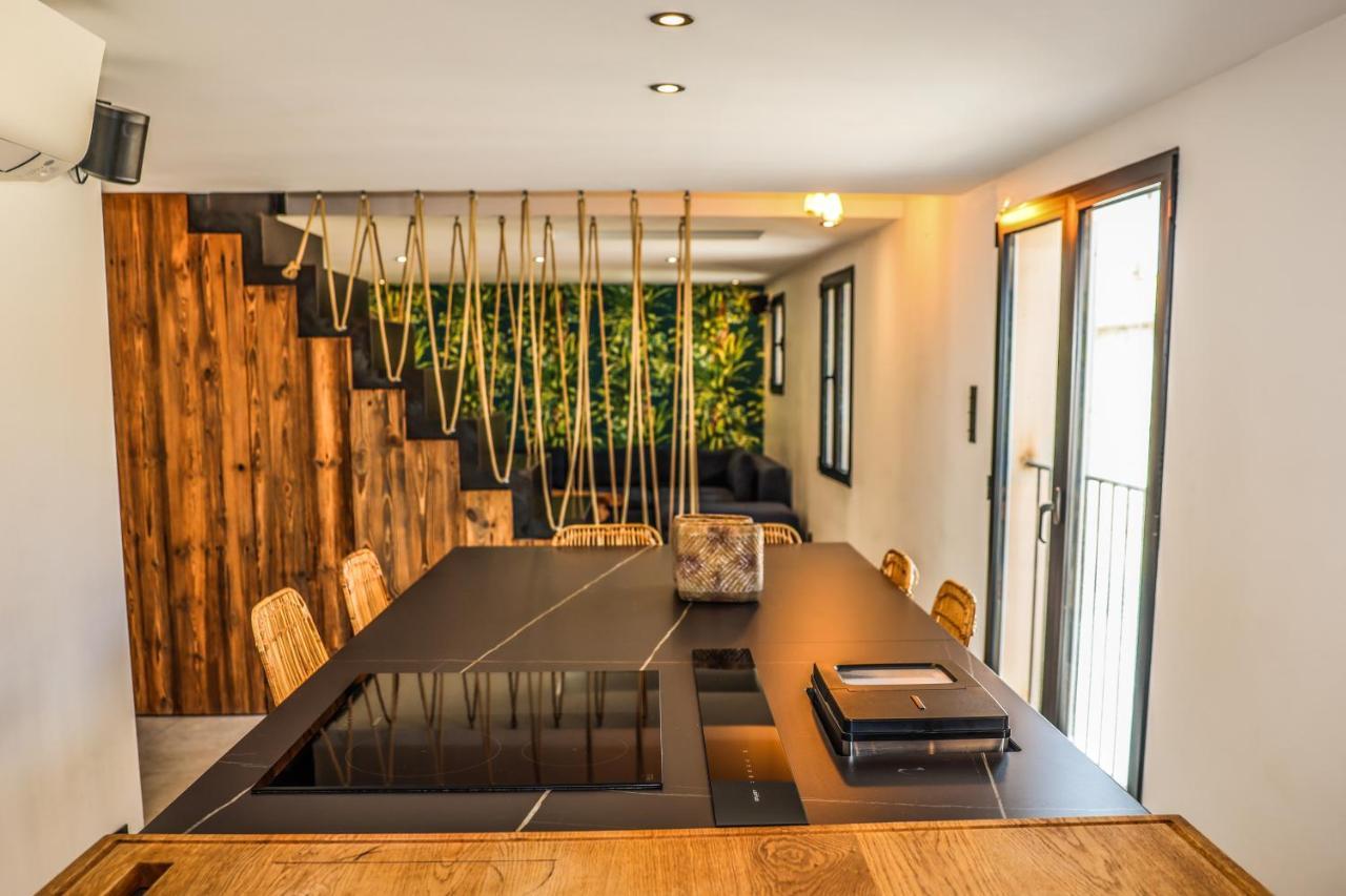 Casa Jungle ! Superb Duplex Apartment, Place Des Lices ! Saint Tropez Bagian luar foto