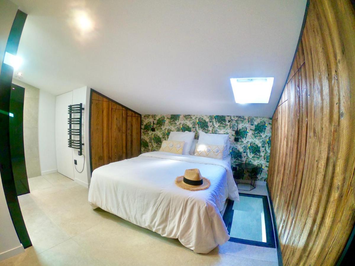 Casa Jungle ! Superb Duplex Apartment, Place Des Lices ! Saint Tropez Bagian luar foto